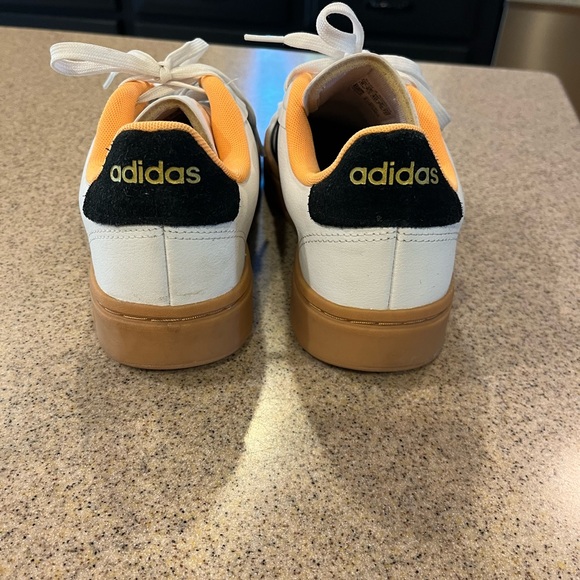 adidas women’s Originals Grand Court Alpha shoes. - Picture 4 of 4